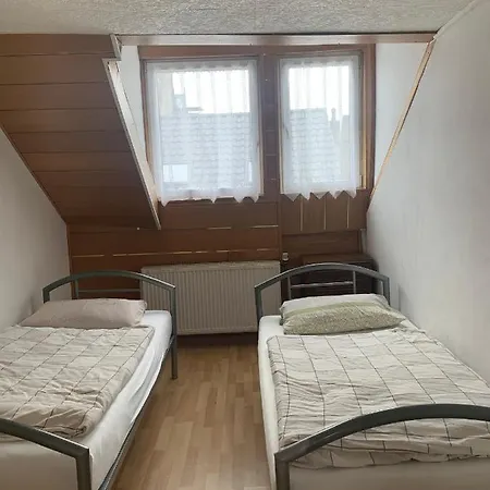 Dachgeschoss Hof * קרפלד