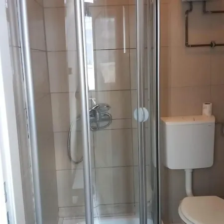 Dachgeschoss Hof Apartmán